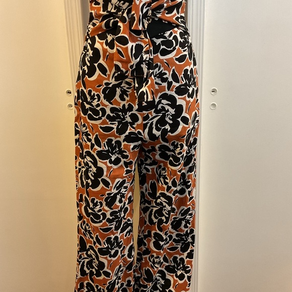 ☀️Leith Linen Stretch Blend Floral Tie Cutout Flared Jumpsuit Tan/White/Black M - Picture 3 of 9
